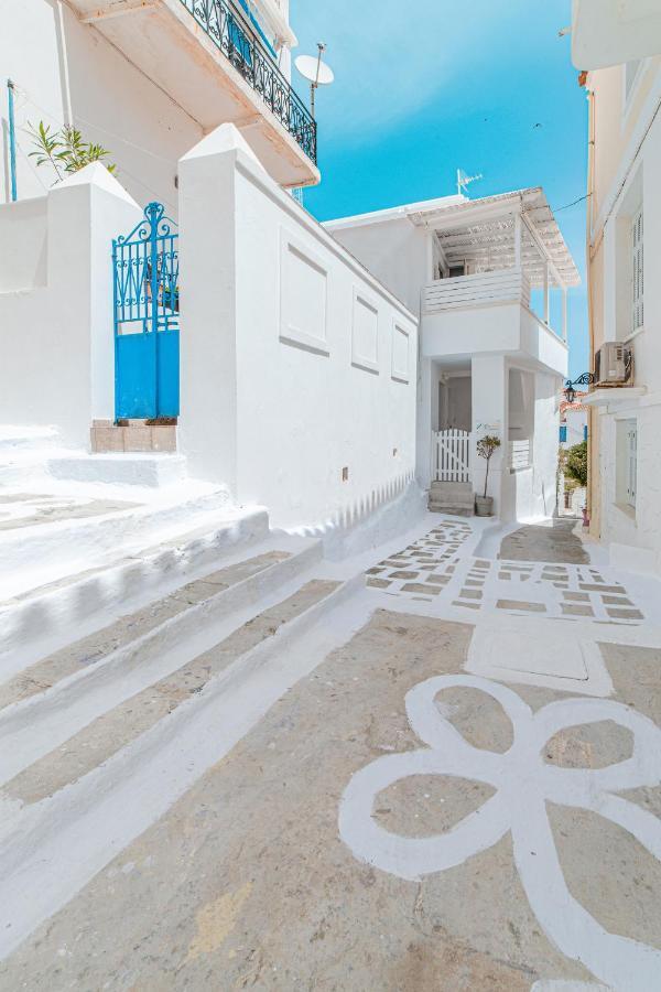Lasia Boutique Apartment Andros Town Luaran gambar